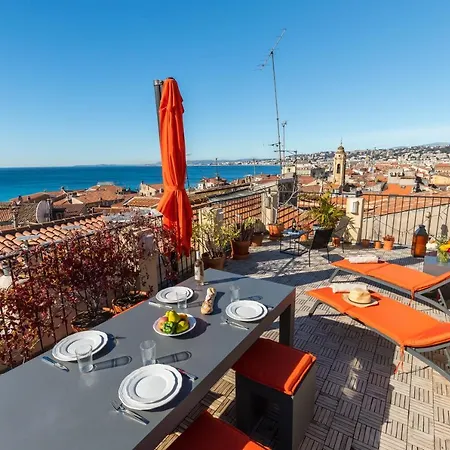 Le Chateau - The Beautiful Sight In Old Town, Private Terrace 아파트